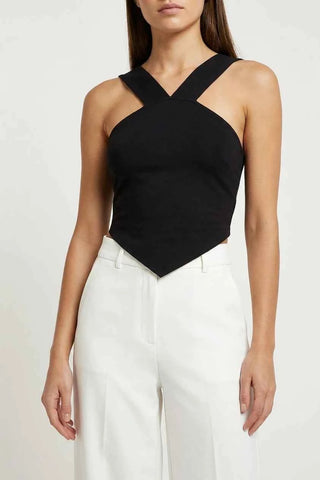 Czarny top halter z asymetrycznym dołem