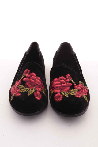 Buty haftowane