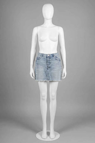 Jasnoniebieska spodniczka mini H&M z przetarciami