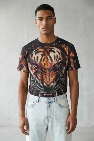 Meski Czarny T-shirt z Realistycznym Motywem Tygrysa